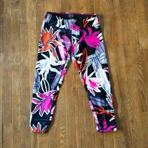 Women's calvin klein size large Capri leggings